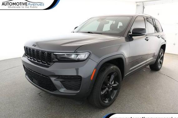 JEEP GRAND CHEROKEE 2023 1C4RJHAGXPC673420 image